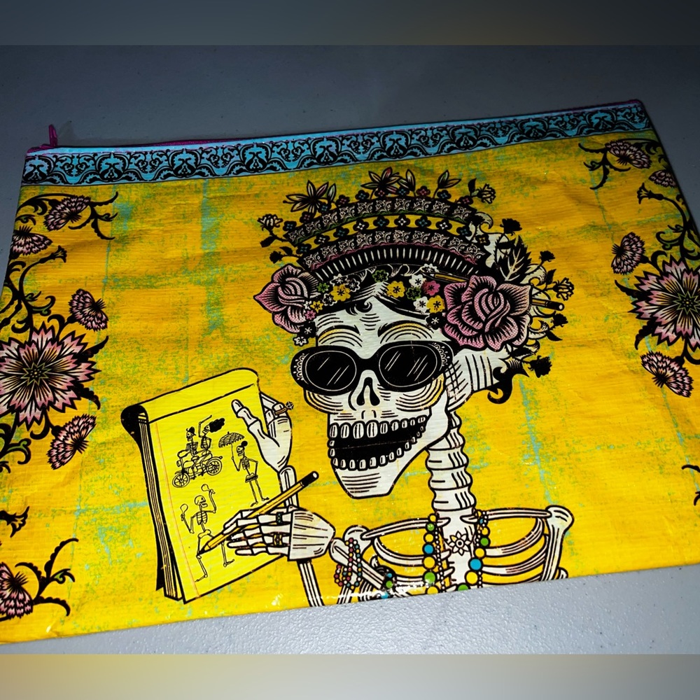 Large Pouch